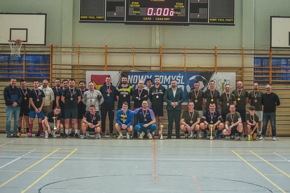 PIŁKARSKA NIEDZIELA W NOWYM TOMYŚLU!